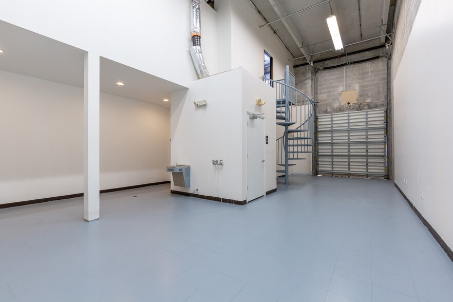 11965 SW 142nd Ter, Miami, FL for lease - Building Photo - Image 3 of 10