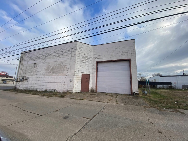 1517 S Michigan St, South Bend, IN for lease - Building Photo - Image 2 of 3