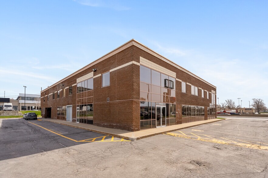 4505 Boul Métropolitain E, Montréal, QC à vendre - Photo du bâtiment - Image 3 de 29