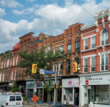 652 Queen St W, Toronto, ON for lease Primary Photo- Image 1 of 6