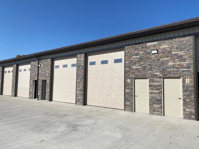 Plus de détails pour 750 Liberty Green Dr, Akron, OH - Local d'activités, Industriel à louer