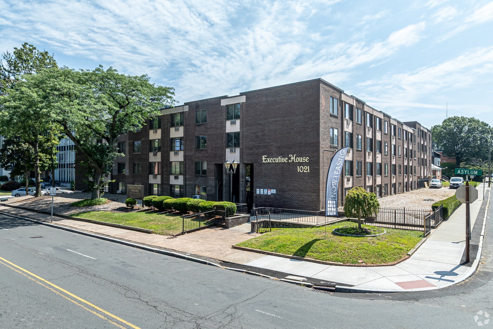 1021 Asylum Ave, Hartford, CT à vendre Photo principale- Image 1 de 16
