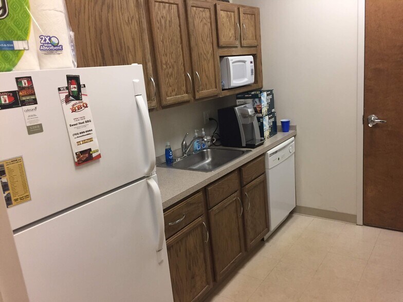 1801 Robert Fulton Dr, Reston, VA à louer - Photo du bâtiment - Image 2 de 8