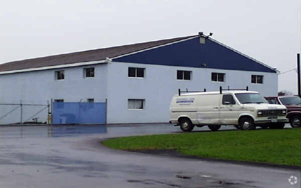 3285 Old Bethlehem Pike, Coopersburg, PA for lease Primary Photo- Image 1 of 3