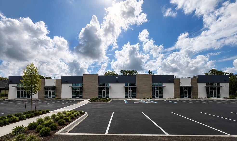 1589 N Goldenrod Rd, Orlando, FL for lease - Building Photo - Image 2 of 8