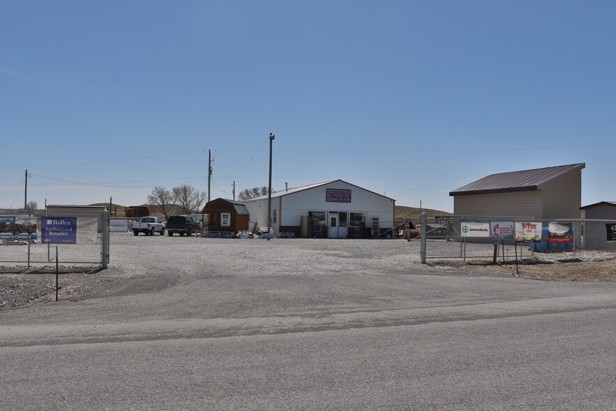 1126 US Highway 14A W, Lovell, WY à vendre - Photo du bâtiment - Image 3 de 38