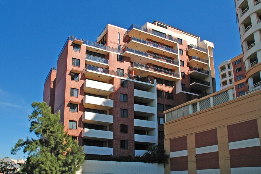 7-9 Churchill Ave, Strathfield à louer - Photo du bâtiment - Image 2 de 2