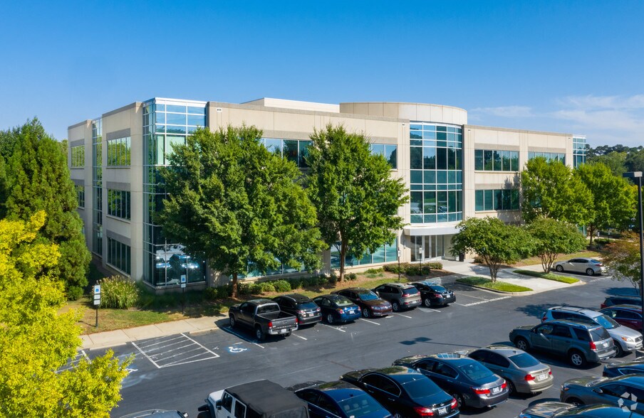 481 Munn Rd, Fort Mill, SC à louer - Photo du bâtiment - Image 2 de 7