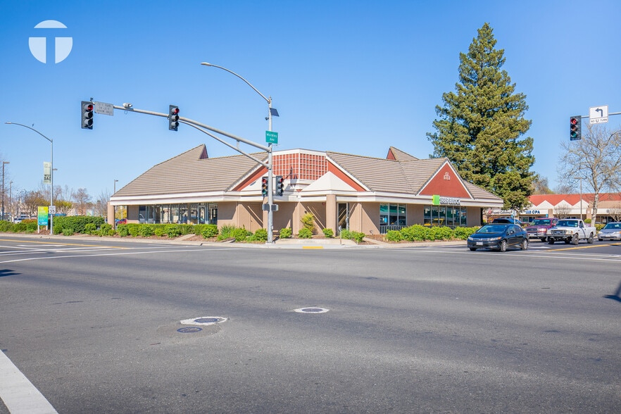 829 Jefferson Blvd, West Sacramento, CA for sale - Primary Photo - Image 1 of 17