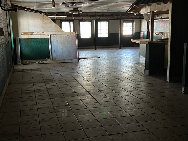 7904 Memorial Pky SW, Huntsville, AL à vendre - Photo intérieure - Image 3 de 6