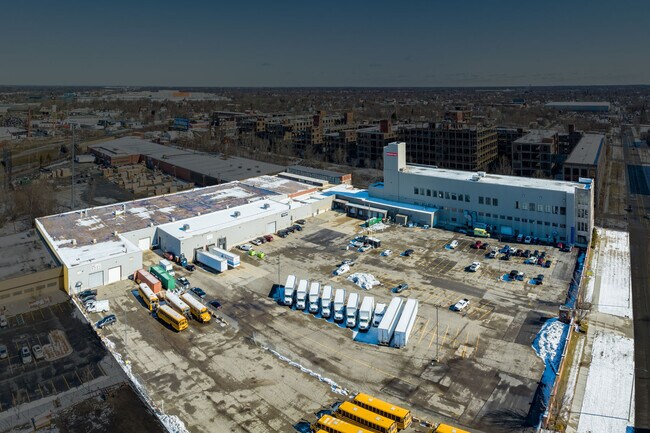 Plus de détails pour 1600-1634 E Grand Blvd, Detroit, MI - Bureau, Industriel à louer