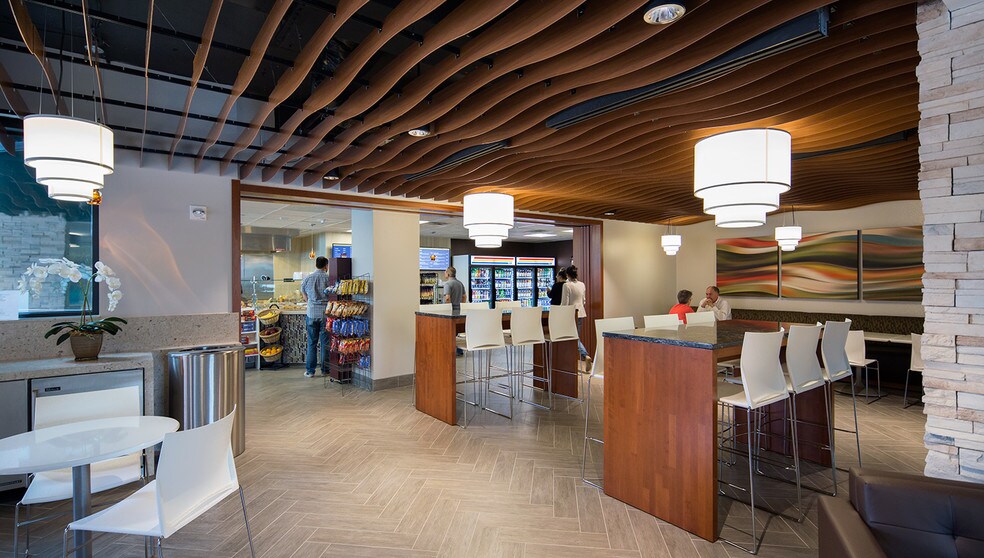 7799 Leesburg Pike, Falls Church, VA à louer - Photo intérieure - Image 2 de 10