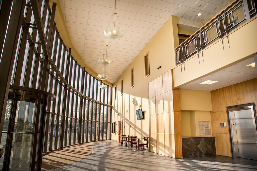 4309 W 27th Pl, Kennewick, WA à louer - Hall d’entrée - Image 3 de 13