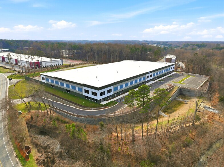 13601 E Reese Blvd, Huntersville, NC à vendre - Photo du bâtiment - Image 1 de 2