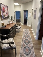 101 E Market St, Smithfield, NC à louer Photo intérieure- Image 1 de 2