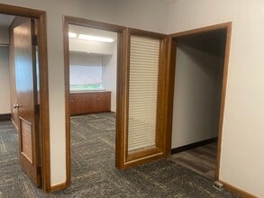 3951 N Meridian St, Indianapolis, IN for lease Interior Photo- Image 2 of 7