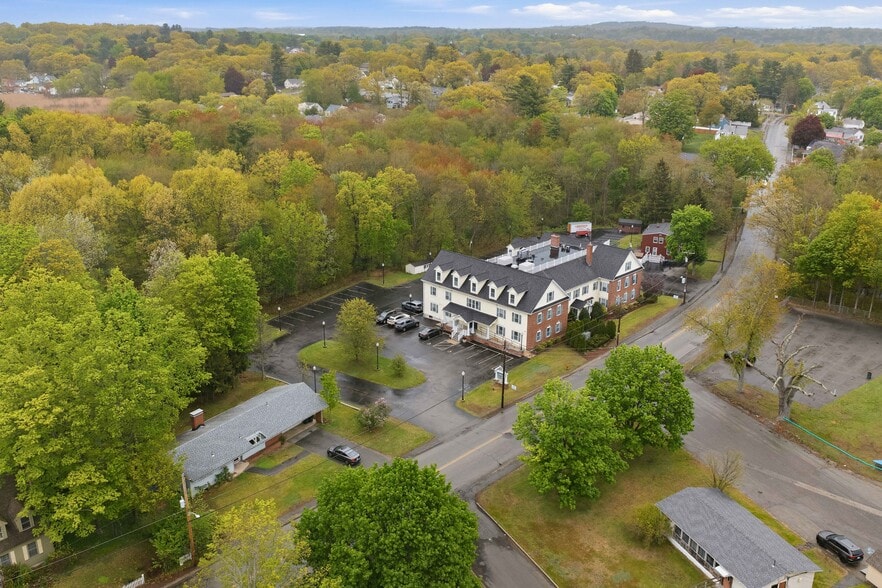 76 Woodland St, Methuen, MA for sale - Primary Photo - Image 1 of 9