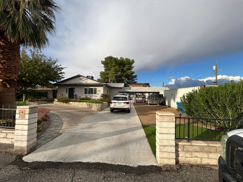 4080 Spring Rd, Las Vegas, NV à louer - Photo du bâtiment - Image 2 de 49