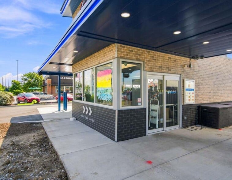 6340 Intech Commons Dr, Indianapolis, IN for sale - Building Photo - Image 2 of 9