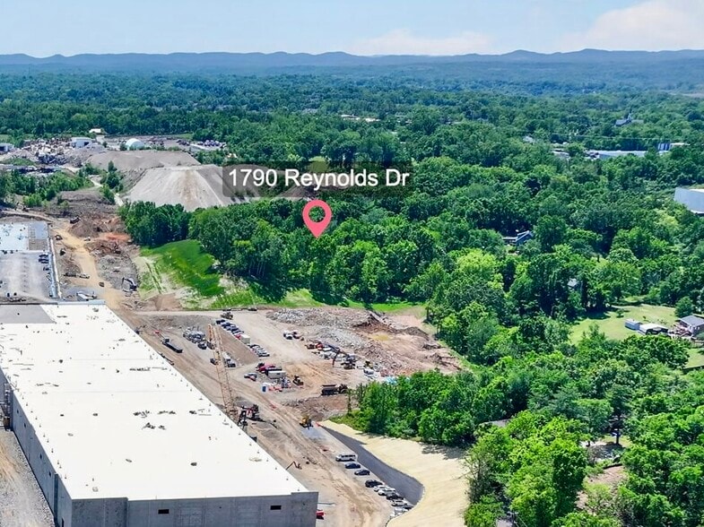 1788 Reynolds Rd, Nashville, TN for sale - Aerial - Image 2 of 7