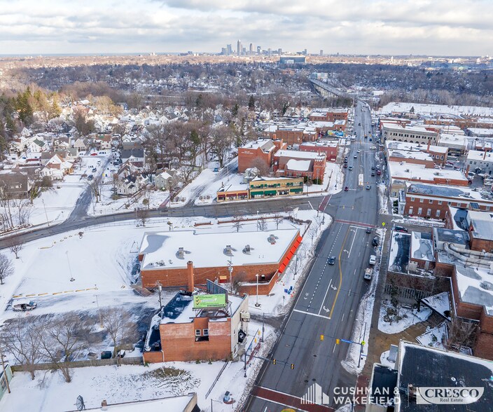 4240 Pearl Rd, Cleveland, OH à vendre - Photo du bâtiment - Image 3 de 4