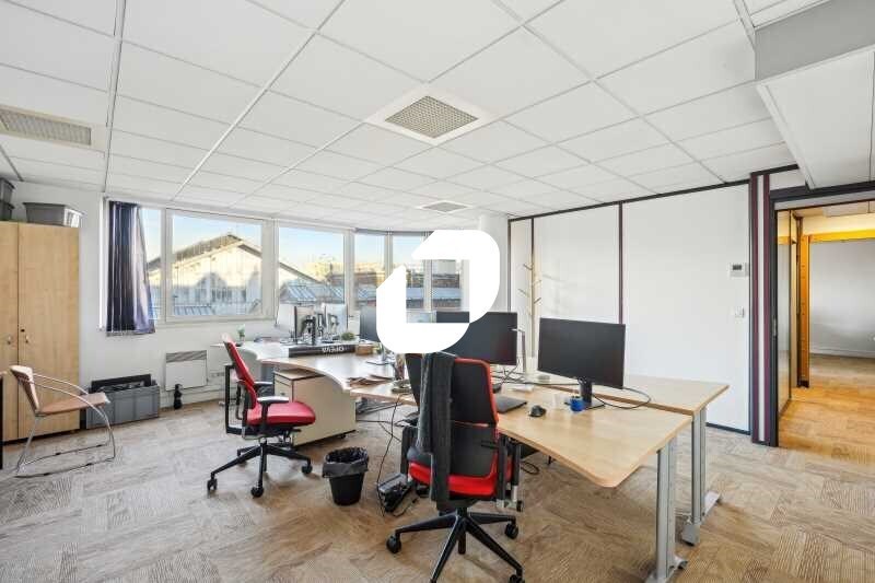 Office in Asnières-sur-Seine for sale - Interior Photo - Image 1 of 14