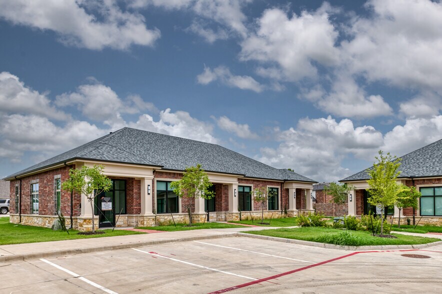 7700 Preston Rd, Frisco, TX à louer - Photo du bâtiment - Image 1 de 10