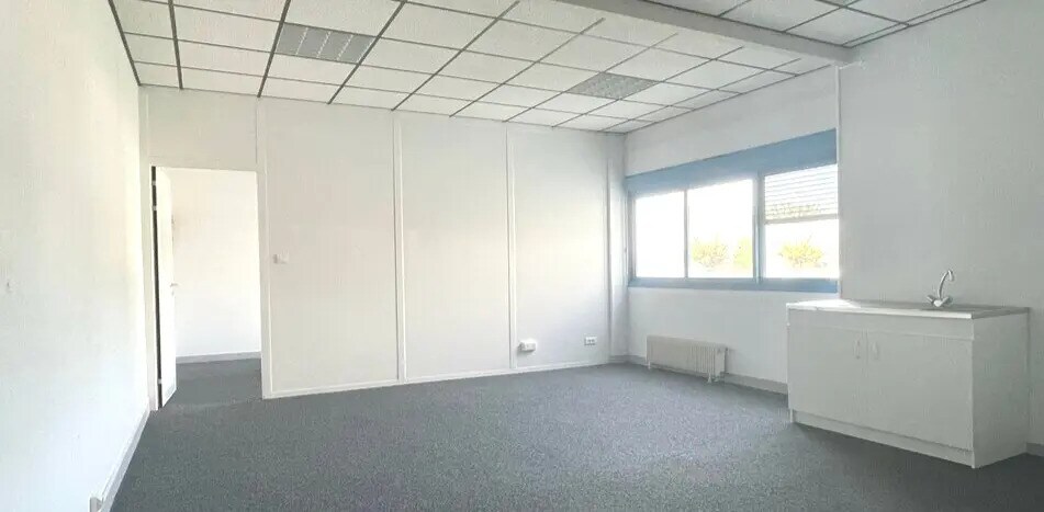 Bureau dans Saint-Herblain à vendre - Photo du bâtiment - Image 2 de 4