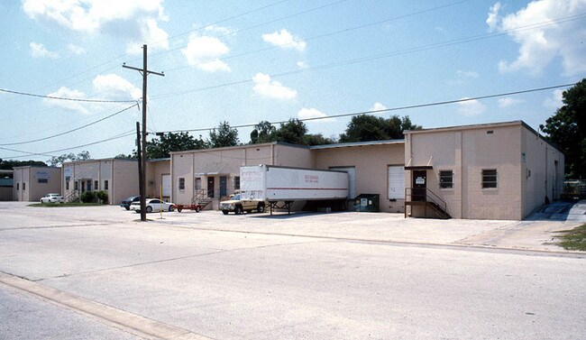Plus de détails pour 1701-1717 Acme St, Orlando, FL - Industriel à louer