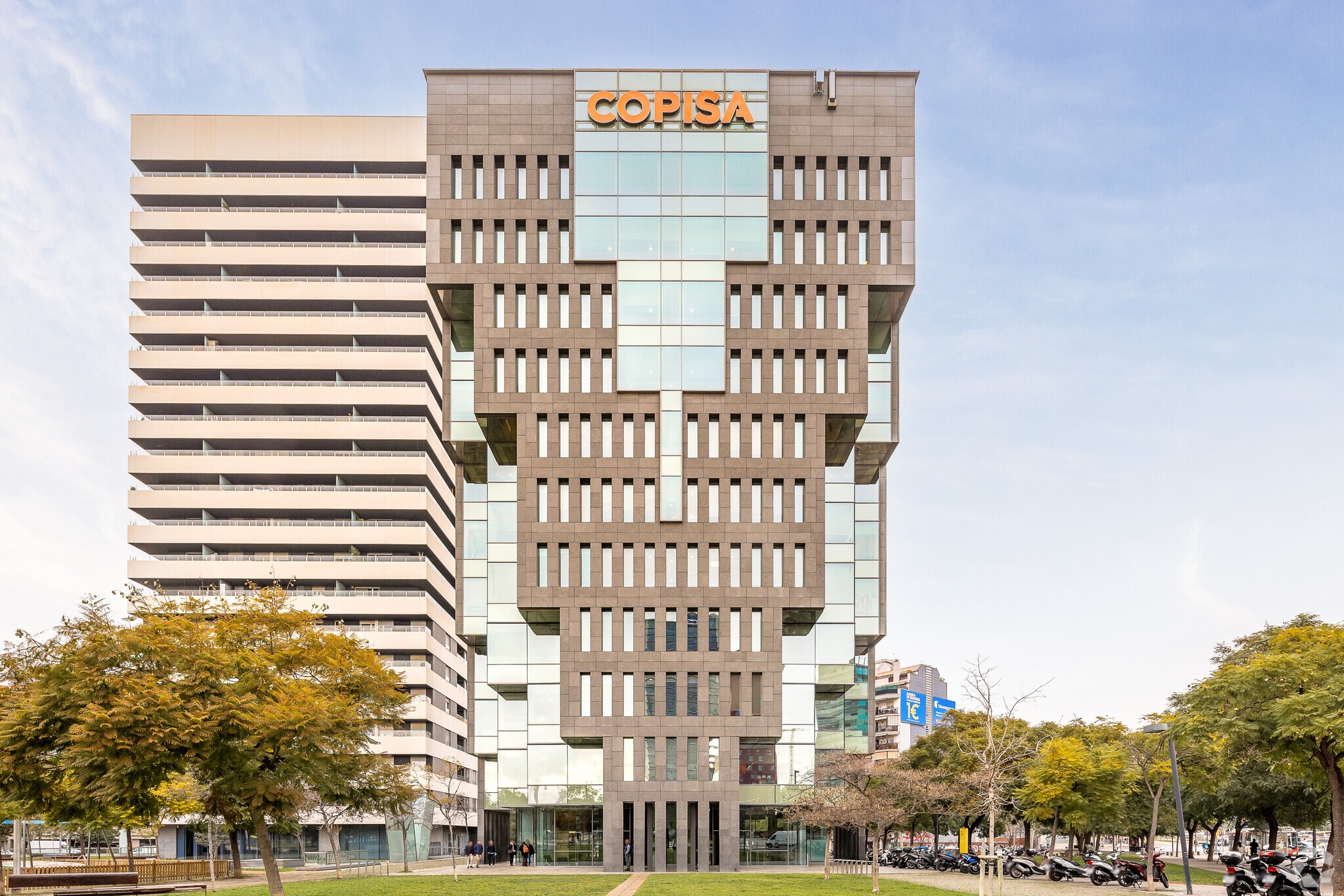 Plaça d'Europa, 2-4, L'Hospitalet de Llobregat, Barcelona for lease Primary Photo- Image 1 of 7