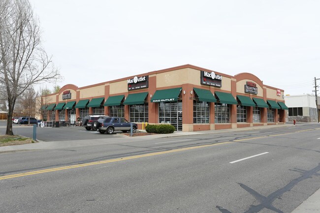 Plus de détails pour 101-111 W Floyd Ave, Englewood, CO - Commerce de détail à louer