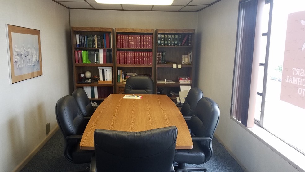 4401-4405 N Main St, Dayton, OH for lease - Interior Photo - Image 2 of 7