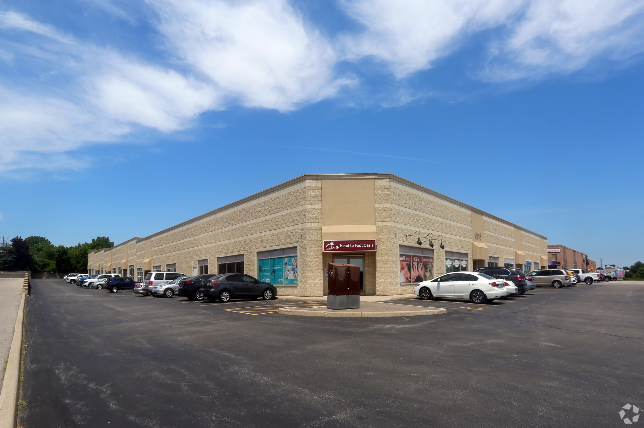 5115 Harvester Rd, Burlington, ON for sale Primary Photo- Image 1 of 3