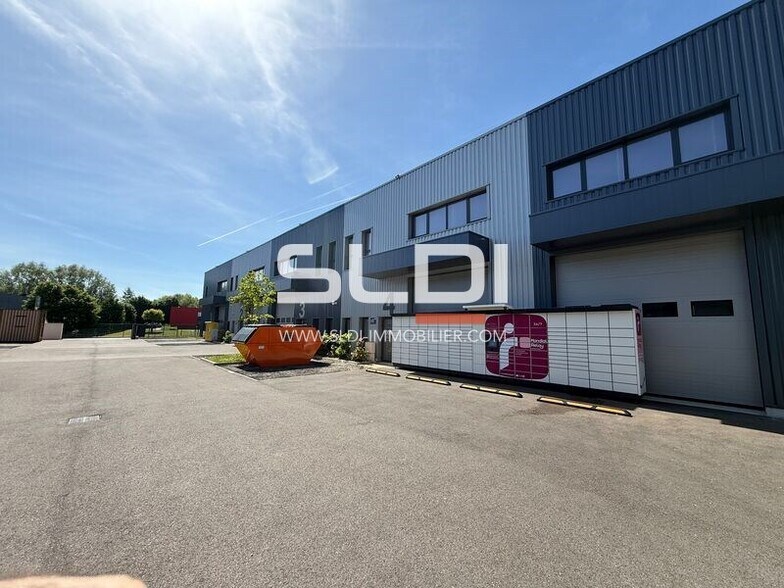 15 Rue Georges Charpak, Bourgoin-Jallieu à louer - Photo du bâtiment - Image 3 de 4