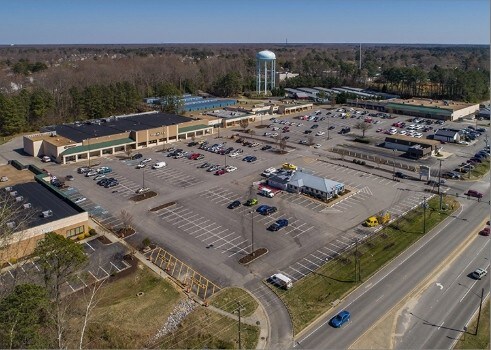551-801 Merrimac Trl, Williamsburg, VA à louer - Photo du bâtiment - Image 3 de 10