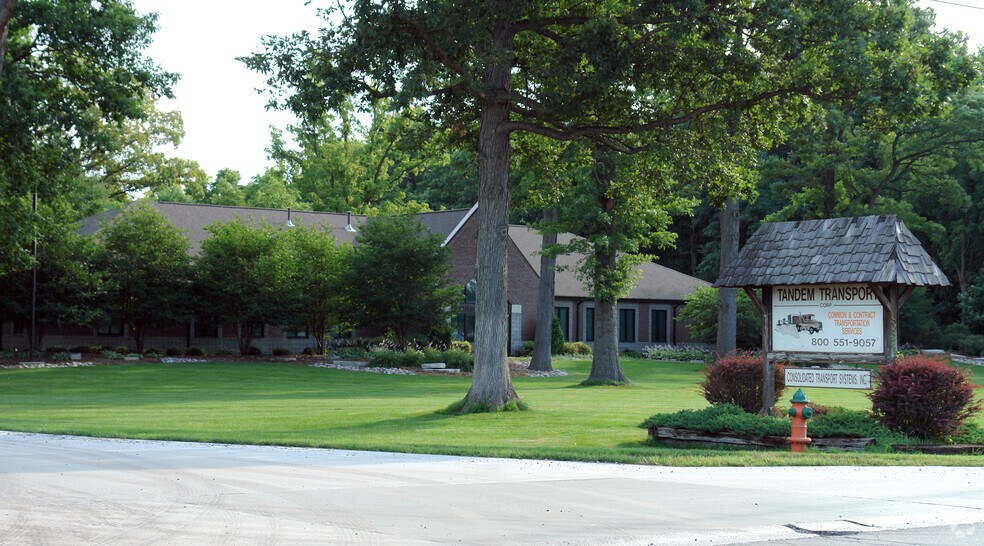 1111 US Highway 20, Michigan City, IN à louer - Photo du bâtiment - Image 3 de 44