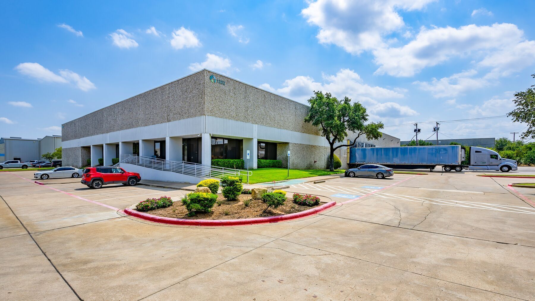 1202 Avenue T, Grand Prairie, TX à louer Photo du bâtiment- Image 1 de 8