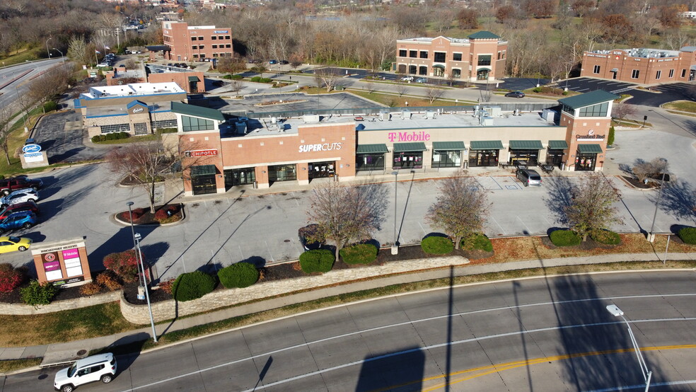 2540 Broadway Bluffs Dr, Columbia, MO for lease - Primary Photo - Image 1 of 3