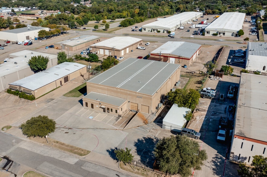 3605 Kim Dr, Irving, TX for lease - Building Photo - Image 2 of 11