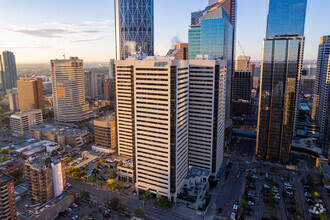 140 4 Av SW, Calgary, AB - AÉRIEN  Vue de la carte