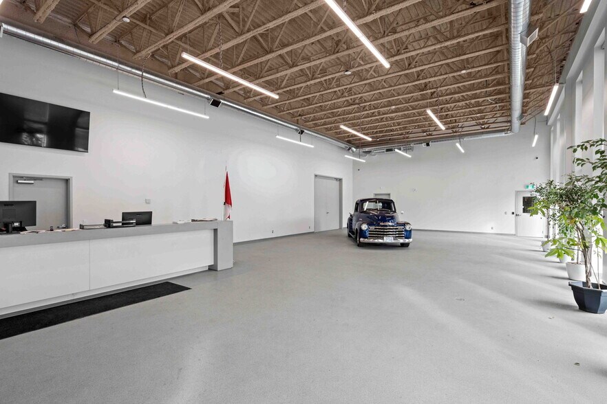 560 Echo St, Vars, ON à vendre - Photo du bâtiment - Image 3 de 15