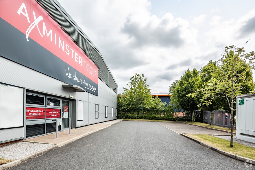 Kerfoot St, Warrington for lease - Building Photo - Image 2 of 6