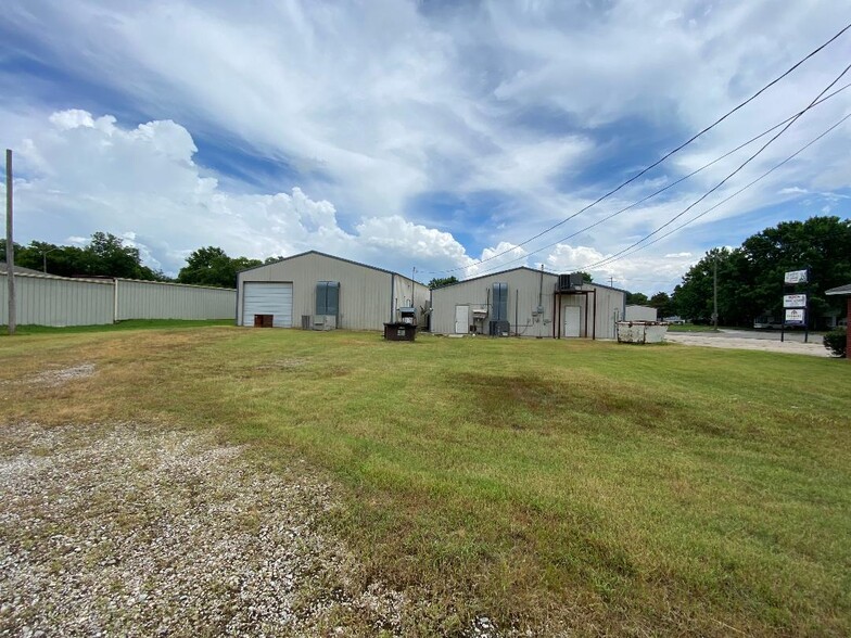 700-702 N Hinckley St, Holdenville, OK à vendre - Photo principale - Image 3 de 15