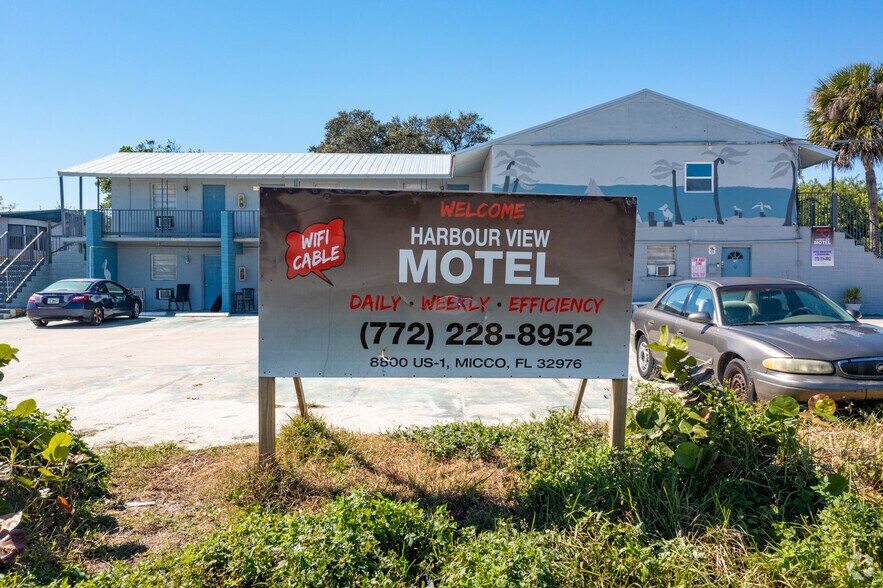 8800 US Highway 1, Micco, FL à vendre - Photo du bâtiment - Image 3 de 13