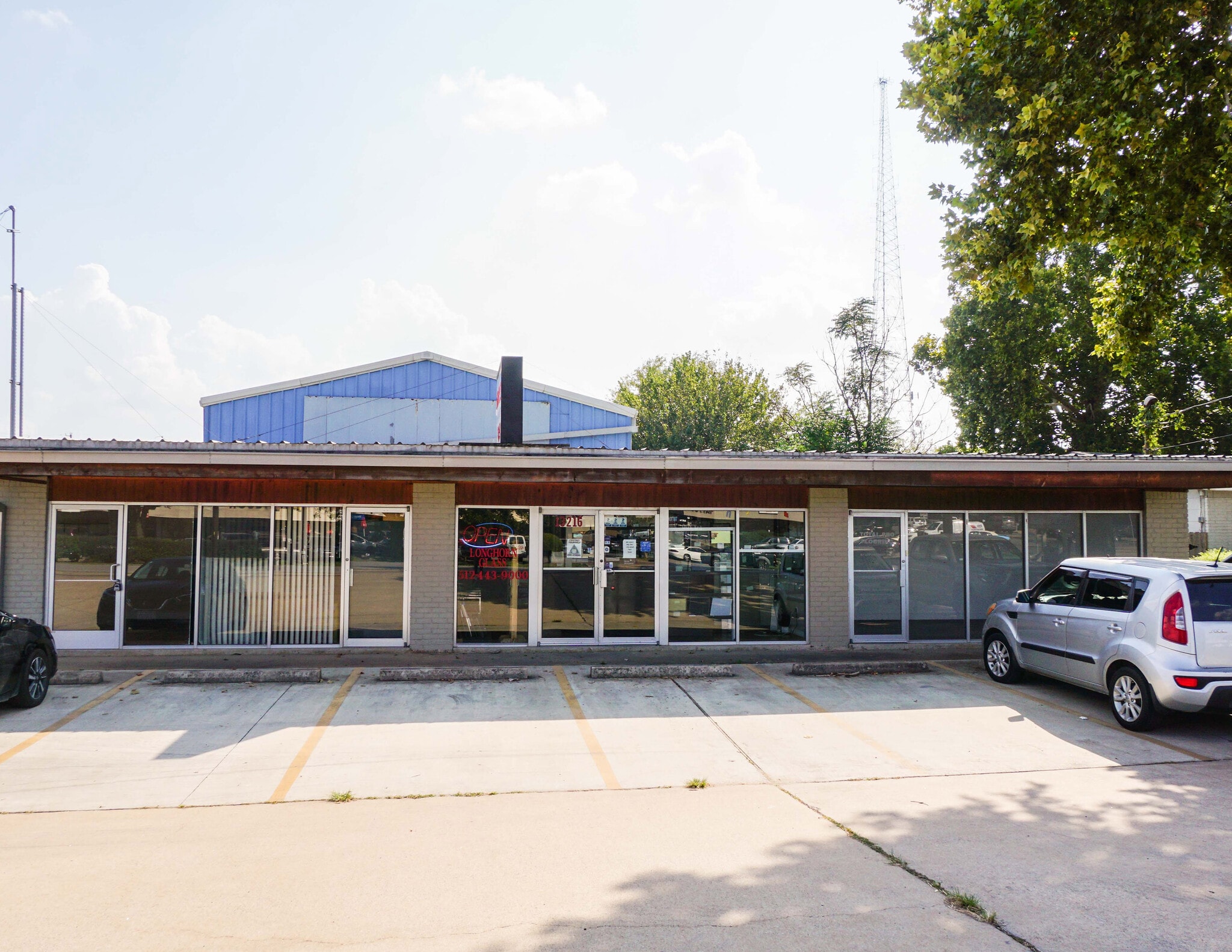 13216 Pond Springs Rd, Austin, TX for lease Building Photo- Image 1 of 17