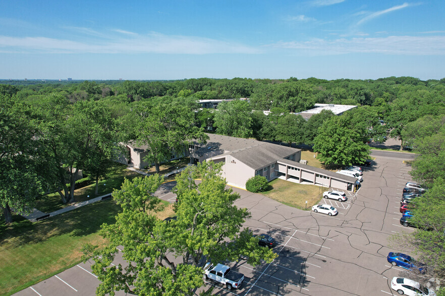 2353 Rice St, Roseville, MN for lease - Aerial - Image 2 of 4