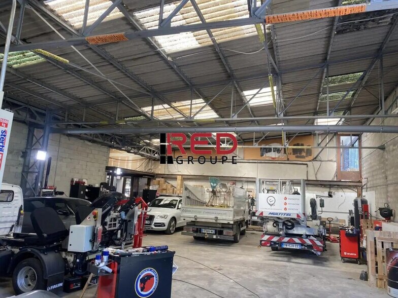 Industrial in Châteauneuf-le-Rouge for lease - Building Photo - Image 2 of 5