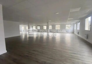 Office in Champigny-sur-Marne for lease Interior Photo- Image 1 of 1