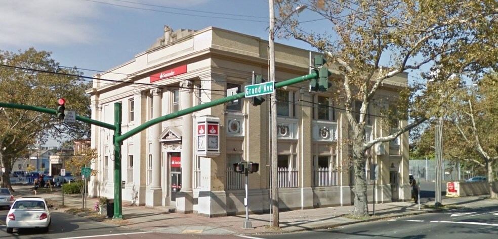 219 Grand Ave, New Haven, CT à louer - Photo principale - Image 1 de 11