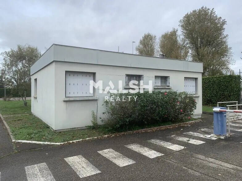 Office in Feyzin for lease - Building Photo - Image 3 of 29